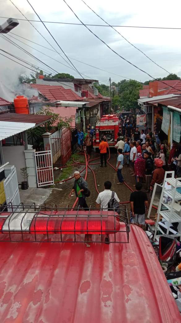 Dua Unit Rumah Terbakar di Sudiang Raya Kota Makassar