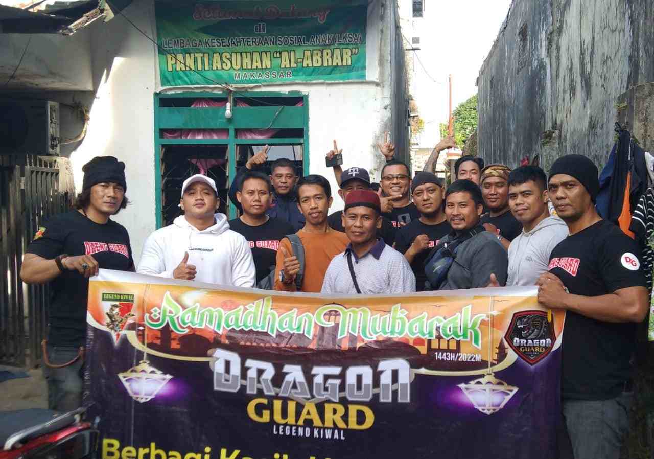Gelar Kegiatan 'Berbagi Kasih', Dragon Guard Legen Kiwal Tampil Humanis