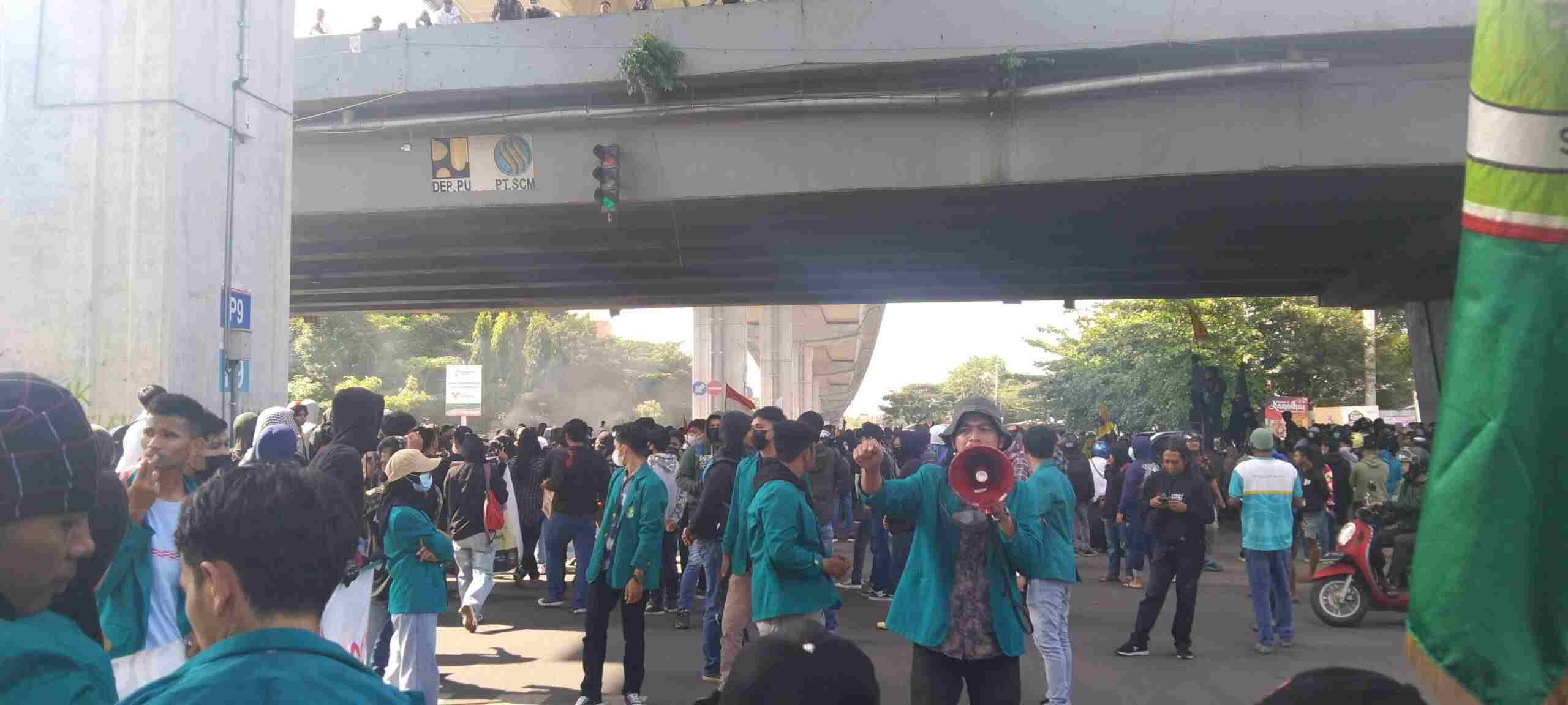 Aliansi Mahasiswa AMKOP Layangkan Enam Tuntutan Dalam Aksi Unjuk Rasa
