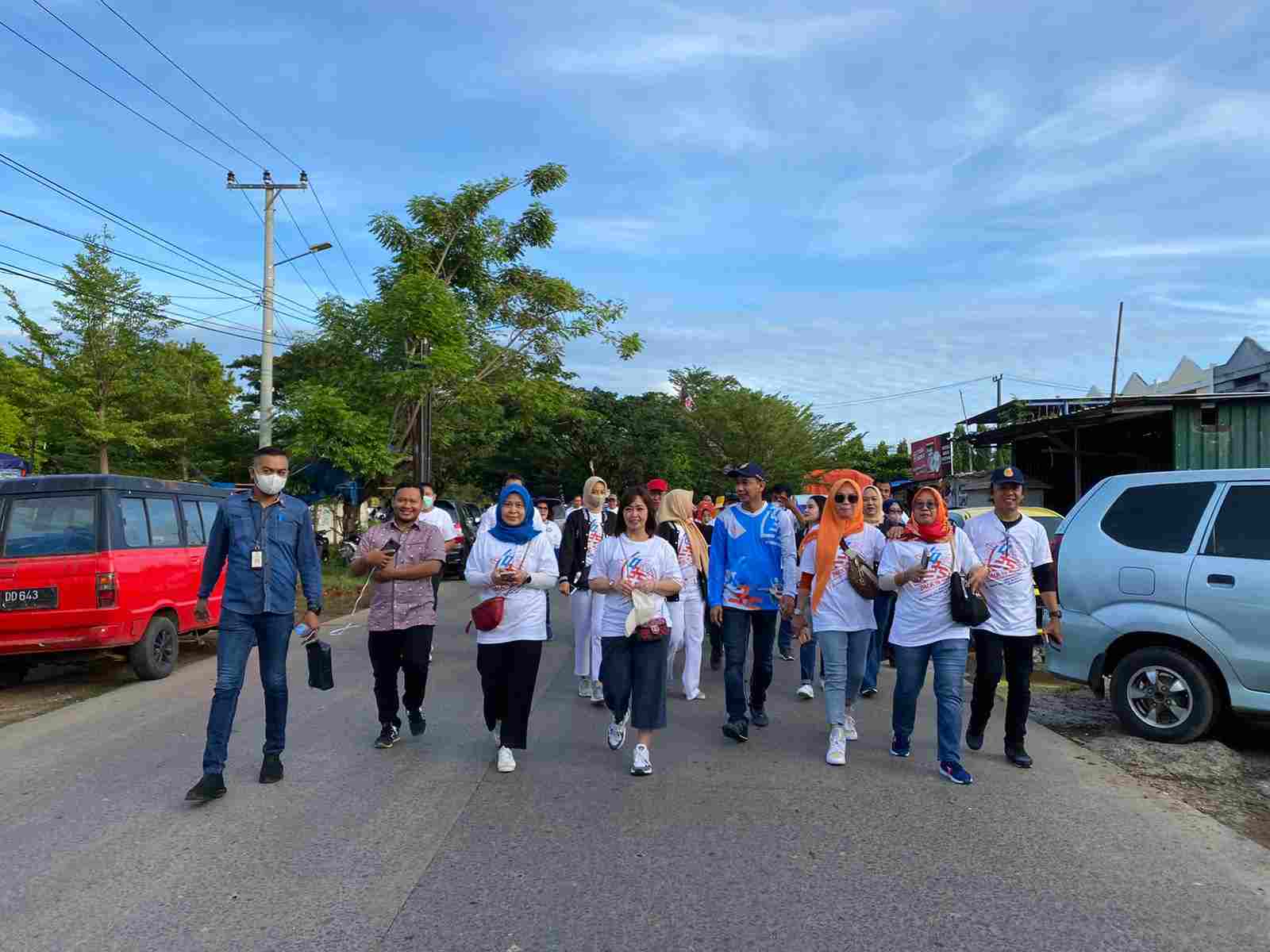 Sukses! Jalan Santai Milad SMAN 6 Makassar Dihadiri Ribuan Alumni