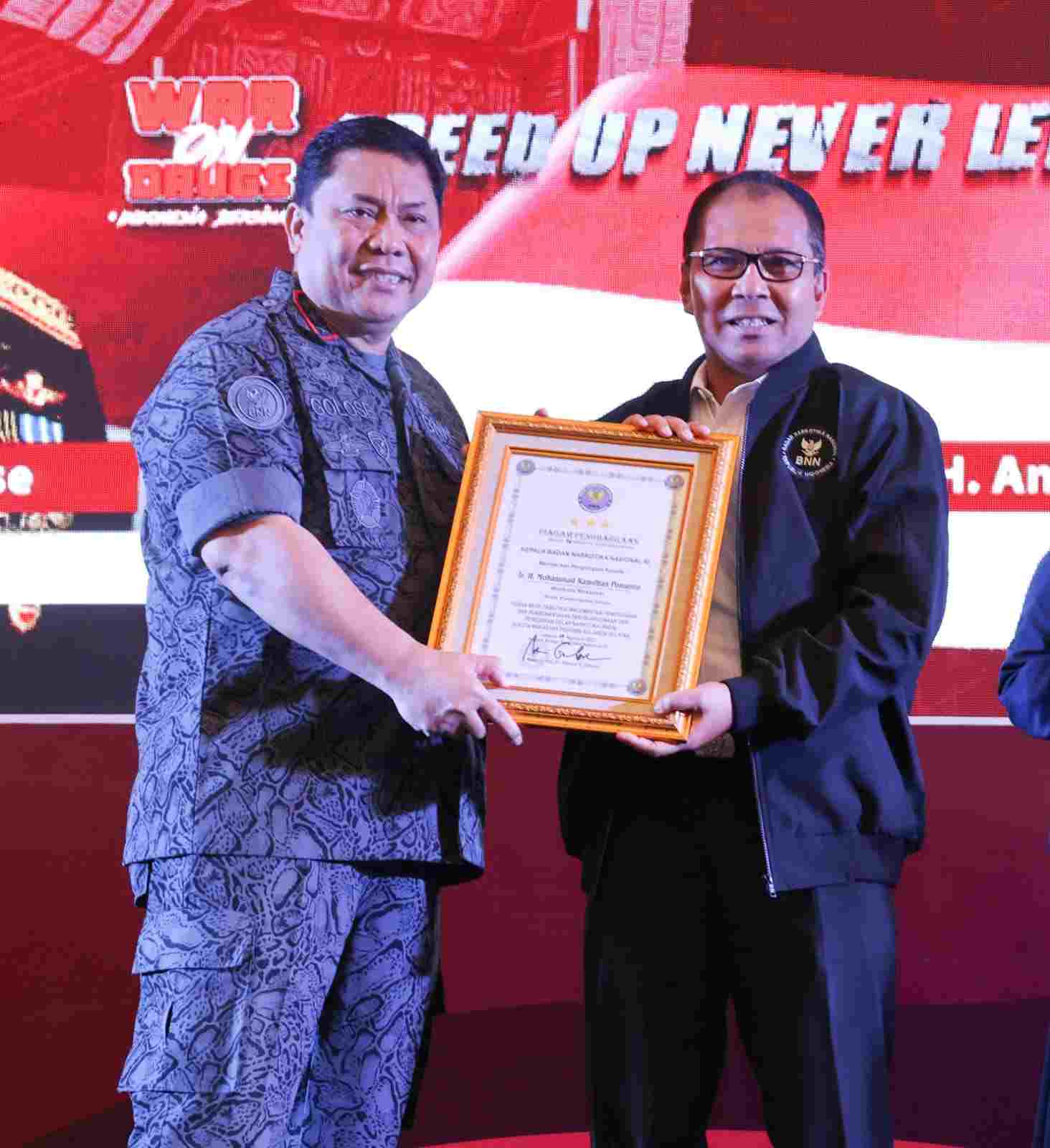 Inovasi Longwis Bersinar Antarkan Wali Kota Makassar Raih Penghargaan
