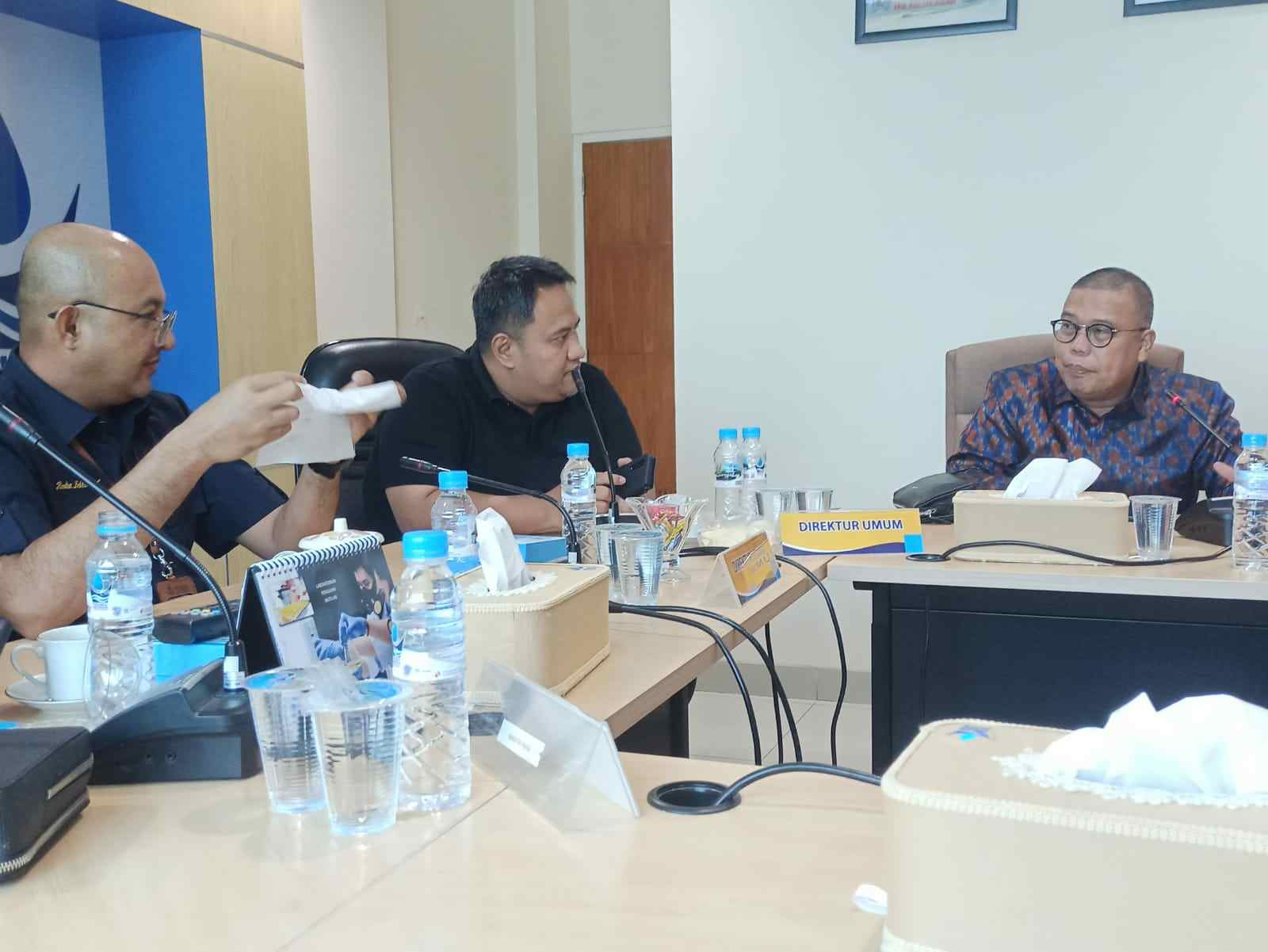 Direksi PDAM Makassar Sharing Penanganan Krisis Air