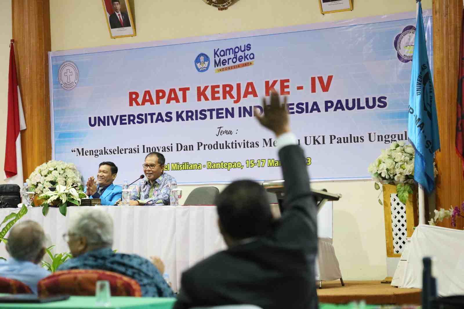 Wali Kota Makassar Moh Ramdhan Pomanto menjadi narasumber utama pada rapat kerja Universitas Kristen Indonesia (UKI) Paulus. (Dok.Ist)