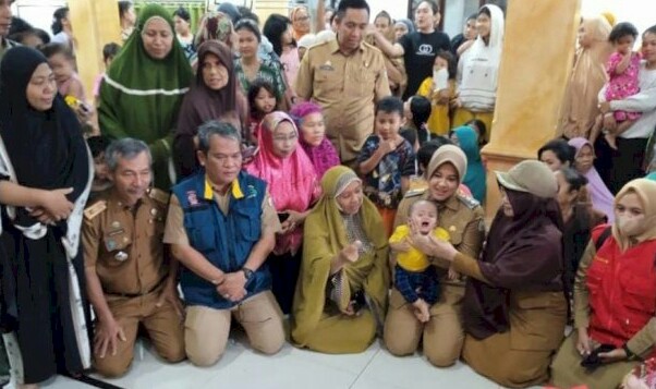 Plt Kadis Sosial Makassar Dampingi Wawali Kunjungi Korban Banjir di Tallo