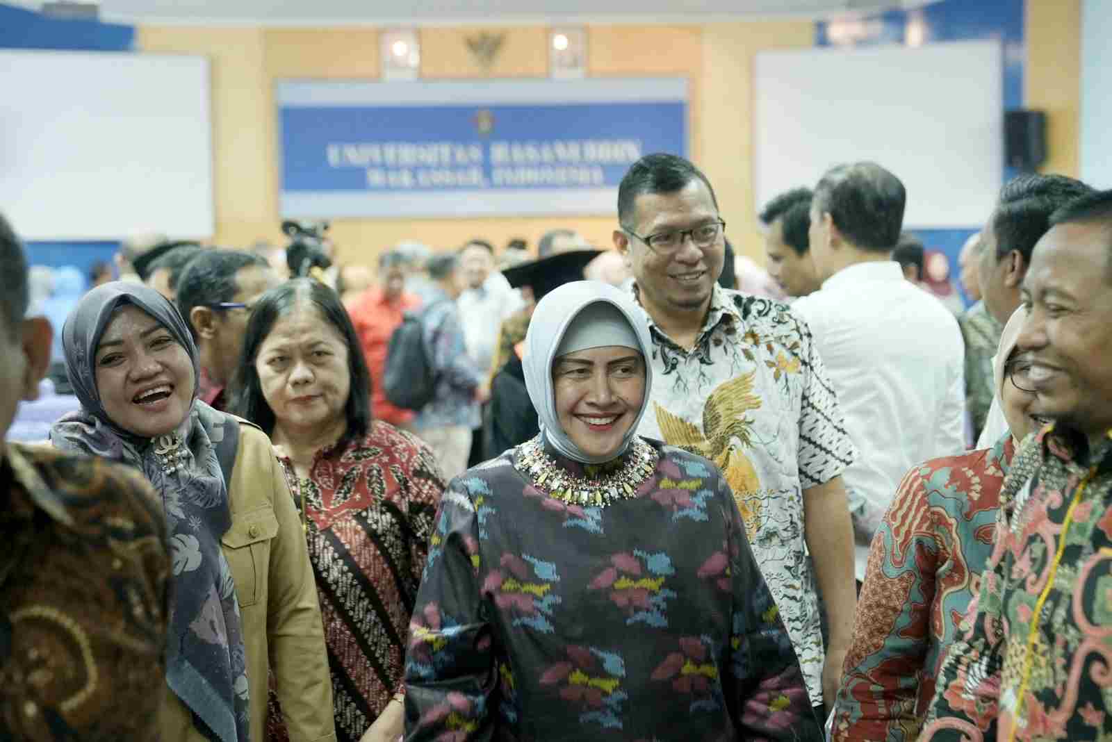 Dukungan Penuh Indira Yusuf Ismail pada Pengukuhan Guru Besar Prof Asri Jaya