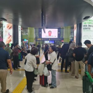 Budaya Monas Week dan Wisata Edukatif, 11 Perjalanan KA Berhenti di Stasiun Jatinegara