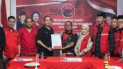 Kader Internal PDIP Mengambil Formulir Pencalonan Kepala Daerah di DPC Makassar, Jumat (10/5/2024). (Dok. DPC PDIP Makassar).