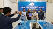 Istri Ramdhan Pomanto Mengambil Formulir Calon Kepala Daerah di PAN Makassar.