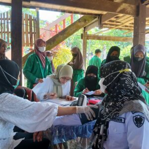 Kolaborasi Kemanusiaan Kurir Langit Indonesia-STAI Al Gazali Barru untuk Bantuan Kesehatan.