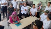 Sekretaris Camat Rappocini Andi Zulfadli,SE melakukan peninjauan Lokasi Lahan PSU Barang Milik Pemerintah Kota Makassar yang terletak di Jl. Tidung 5 (Ist)