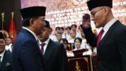 Menteri Pertahanan (Menhan), Sjafrie Sjamsoeddin Resmi Lantik Deddy Corbuzier Sebagai Stafsus Menhan