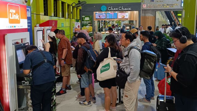 Lonjakan Penumpang KA Selama Libur Waisak, Daop 1 KAI Jakarta Operasikan 5 KA Tambahan per Hari