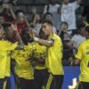 Kapten Al Nassr, Cristiano Ronaldo Merayakan Gol Bersama Timnya Saat Al Nassr Melawan Al Ittihad di Semifinal Piala Super Arab Saudi