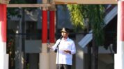 Gubernur Sulsel, Andi Sudirman Sulaiman Saat Memimpin Apel Pagi yang Dihadiri Seluruh Jajaran Organisasi Perangkat Daerah (OPD) di Lapangan Kantor Gubernur Sulsel, Senin (1/9/2025).