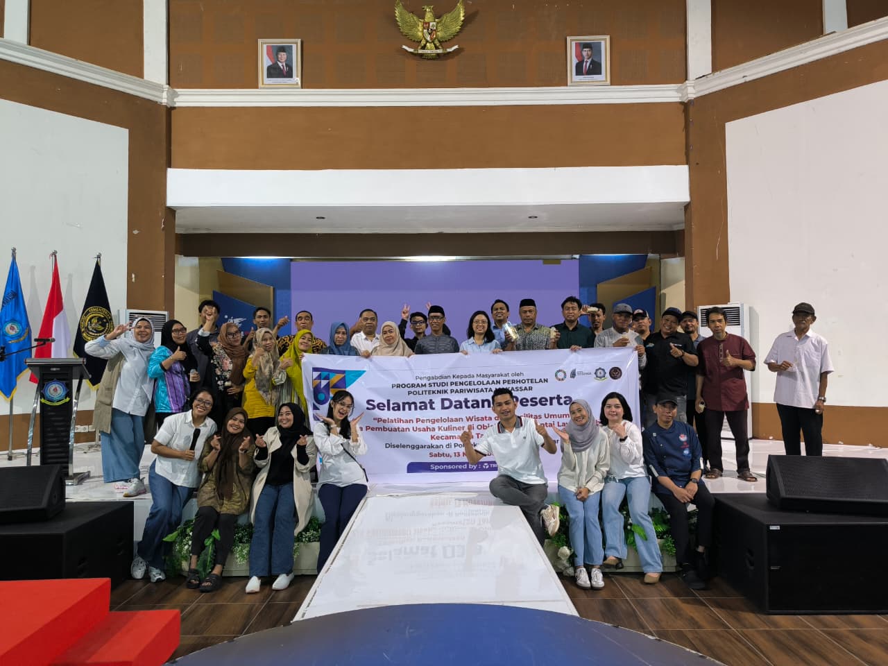 Poltekpar Makassar Latih Pengelolaan Wisata dan Kuliner Pantai Layar Putih